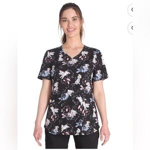 Scrubstar Women’s Spot the Puppy Scrub V-Neck Print Top